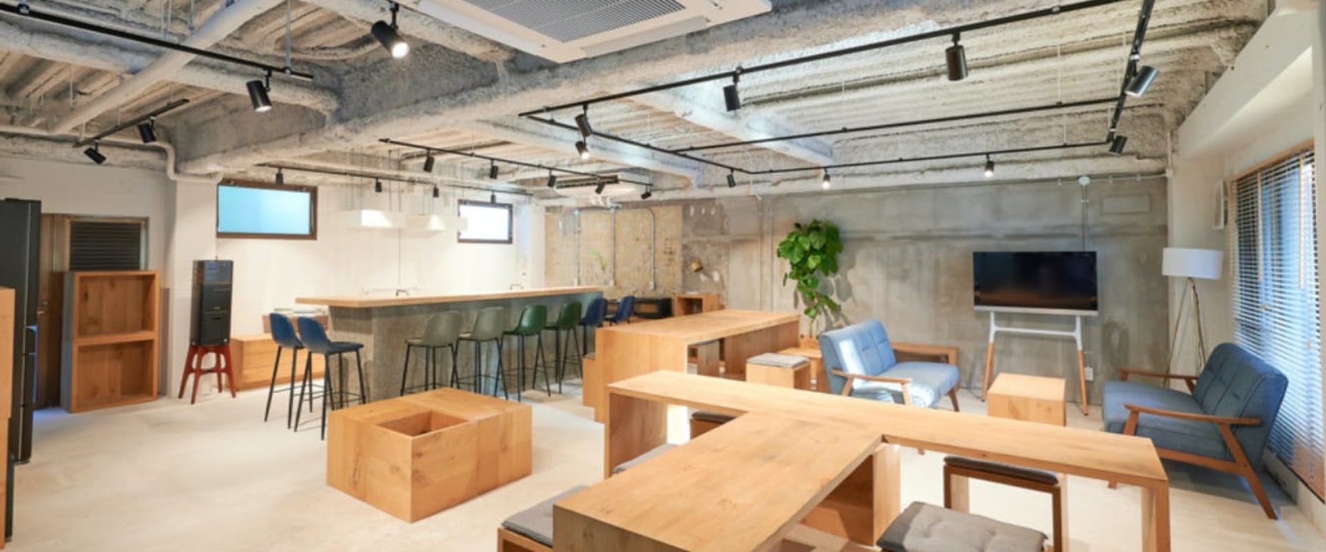 Are there any communal meeting rooms or conference rooms at coliving spaces?